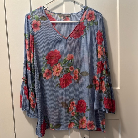 Valerie Stevens Tops - Valerie Stevens women's Boho  Blouse  Size M Blue